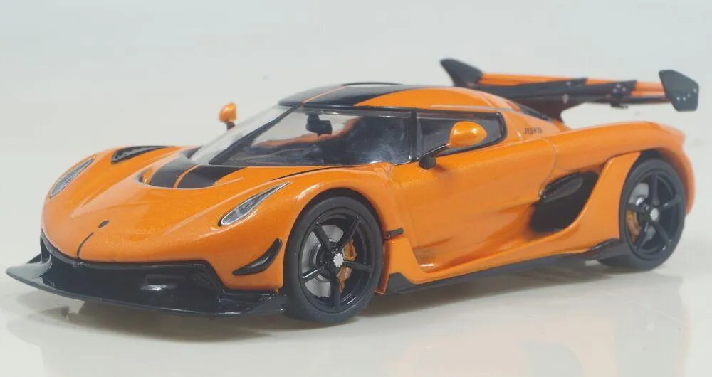 1/43 KOENIGSEGG JESKO TANG ORANGE 2022