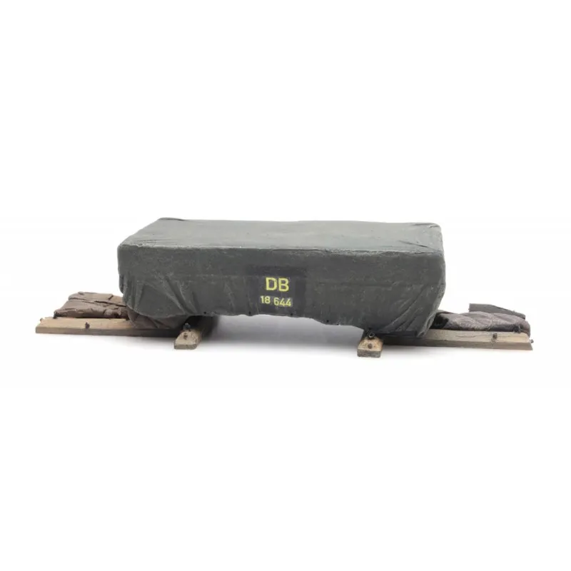 Cargaison recouverte d’une bâche. ARTITEC 487.801.58