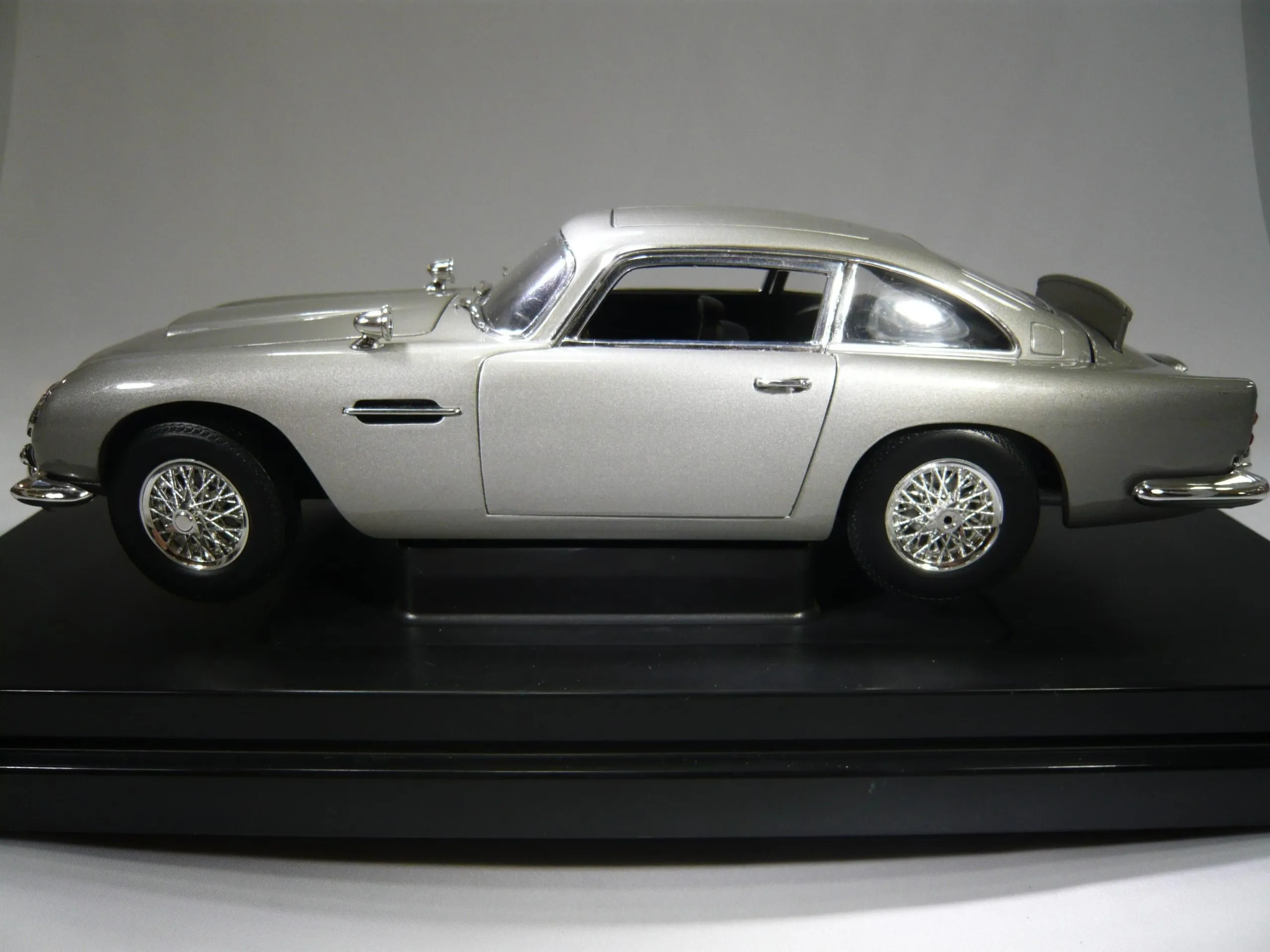 1965 Aston Martin DB5