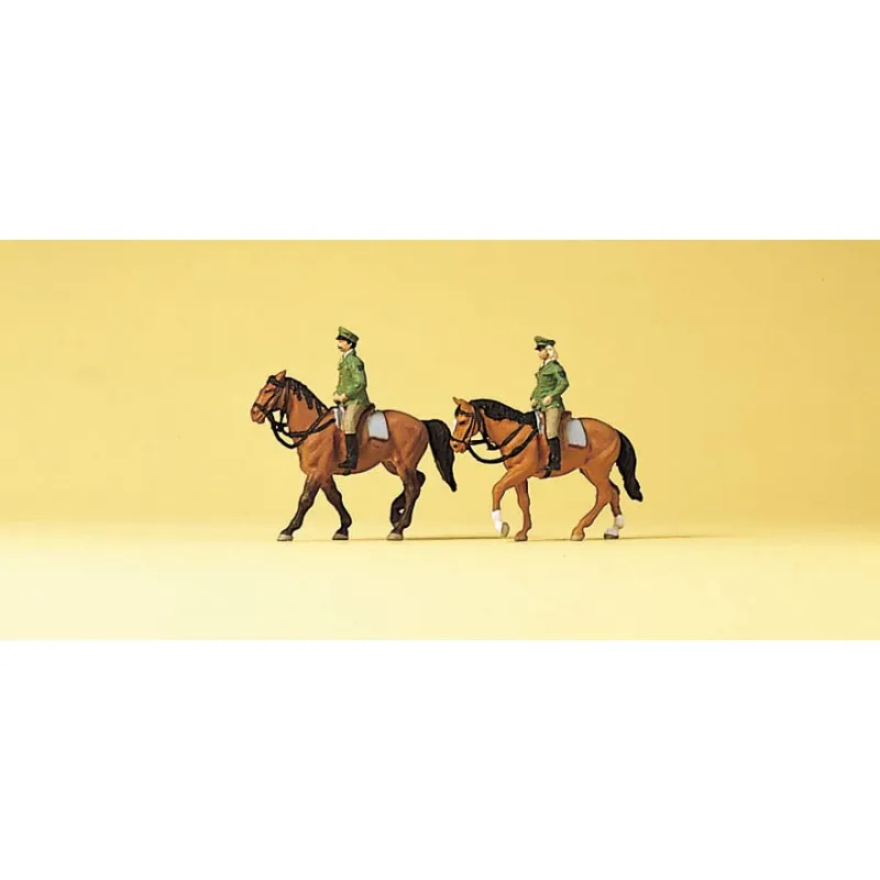 Des policiers à cheval. PREISER 79139