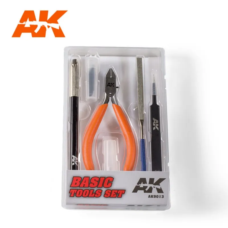 Ensemble d’outils de base. AK INTERACTIVE AK9013