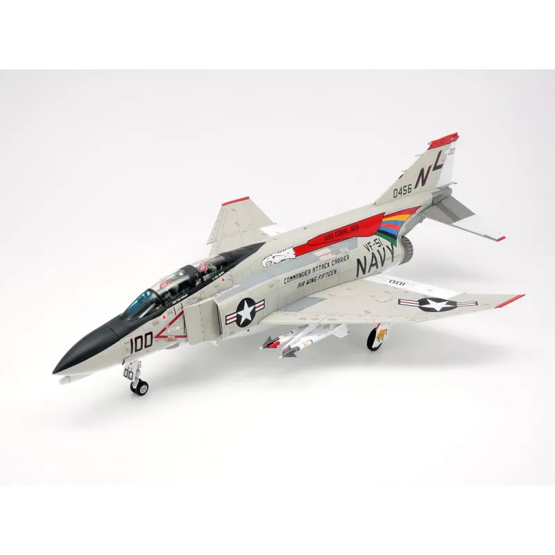 F-4B Phantom II McDonnell. TAMIYA 61121