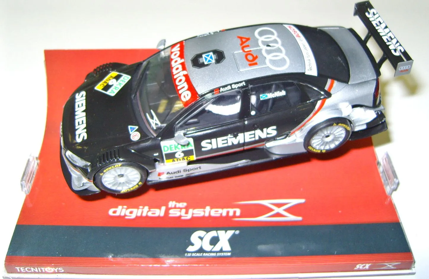 Audi A4 DTM Digital System