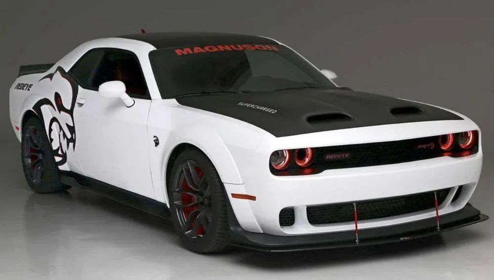 1/43 DODGE CHALLENGER SRT HELLCAT REDEYE WIDEBODY CUSTOM WHITE KNUCKL