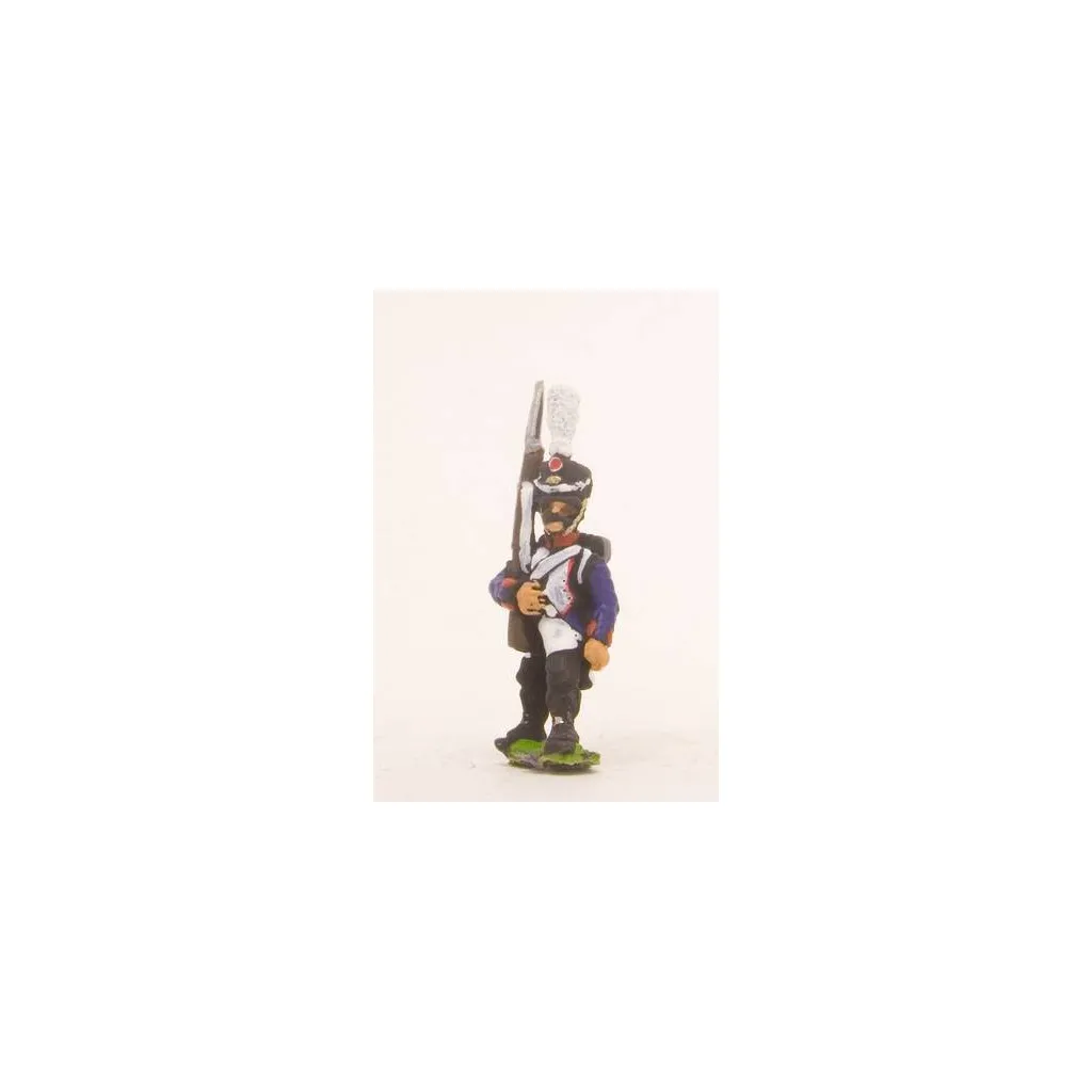 French: Line Infantry 1806-1812: in Shako, advancing with Musket upright