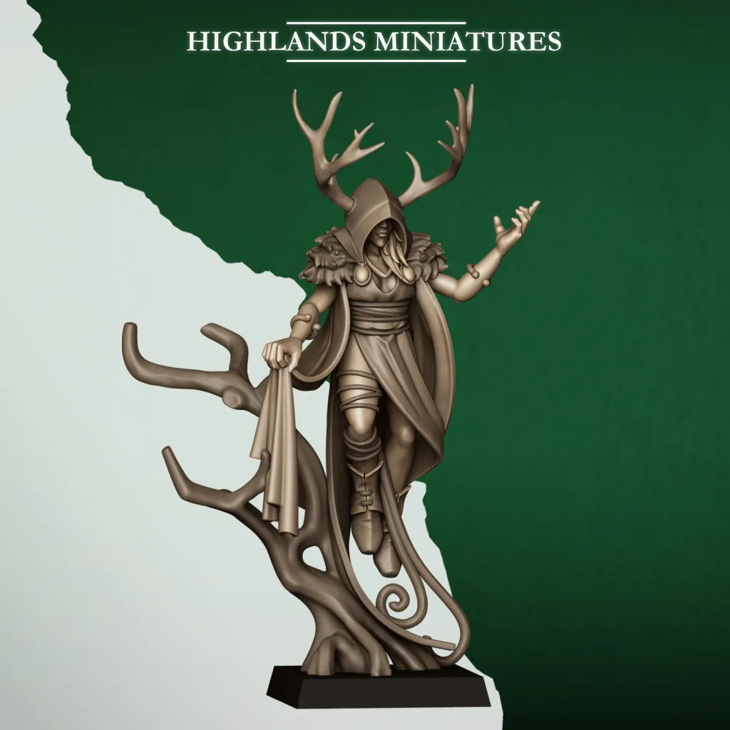 Highlands Miniatures - Feral Elf - Female Feral Elf Druid