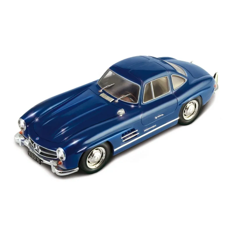 Mercedes Benz 300 SL Gullwing. ITALERI 3645