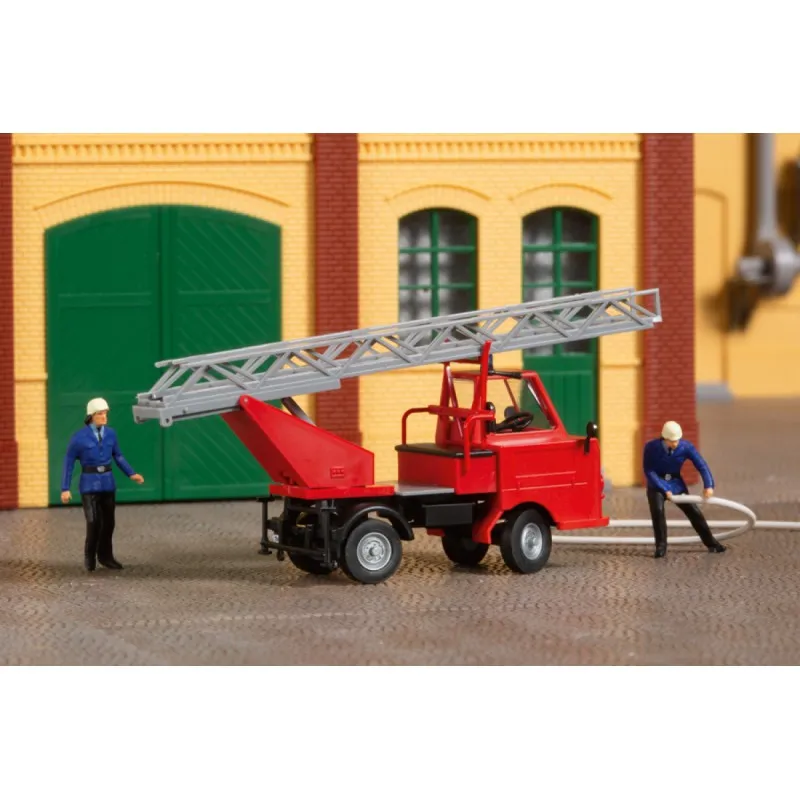 Multivoiture pompier. AUHAGEN 41655