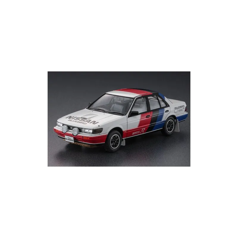 Nissan Bluebird Berline 4 portes. HASEGAWA 21135