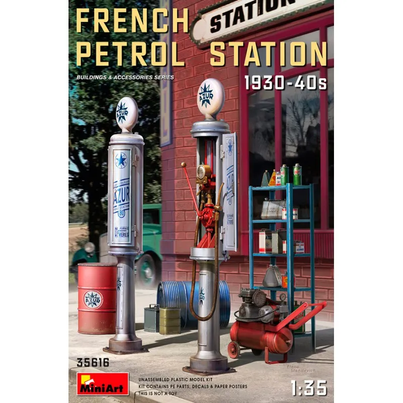 Station-service française. Les années 30-40. MINIART 35616