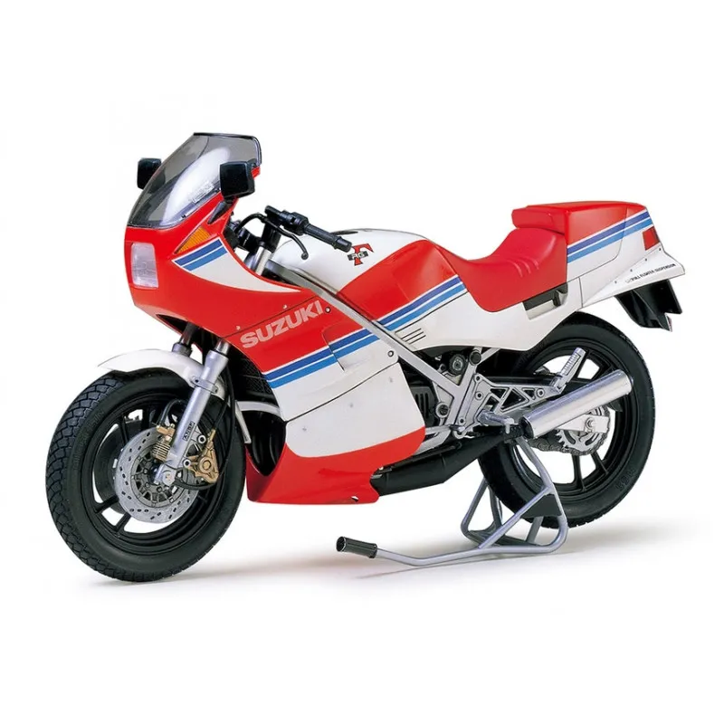 Suzuki RG250. TAMIYA 14029
