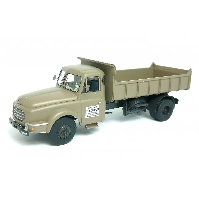 Willeme militaire avec remorque. REE MODELES CB-066